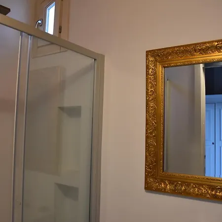 La Casa Nel Borgo Di Pierluigi Gonnella *