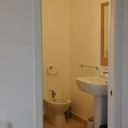 La Casa Nel Borgo Di Pierluigi Gonnella Frühstückspension