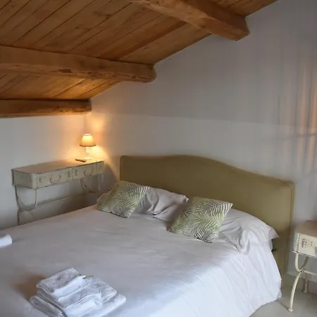 La Casa Nel Borgo Di Pierluigi Gonnella לינה וארוחת בוקר מלפי