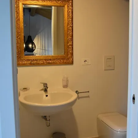 Frühstückspension La Casa Nel Borgo Di Pierluigi Gonnella *