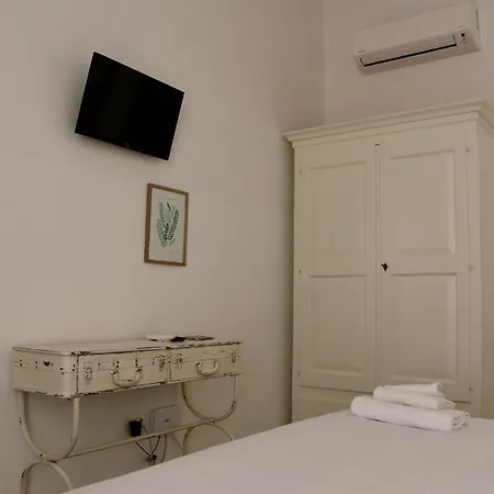 La Casa Nel Borgo Di Pierluigi Gonnella