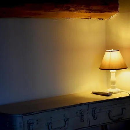 La Casa Nel Borgo Di Pierluigi Gonnella לינה וארוחת בוקר *